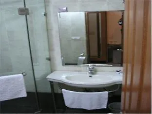 Treebo Palm Tree Palam Vihar Hotel Gurgaon